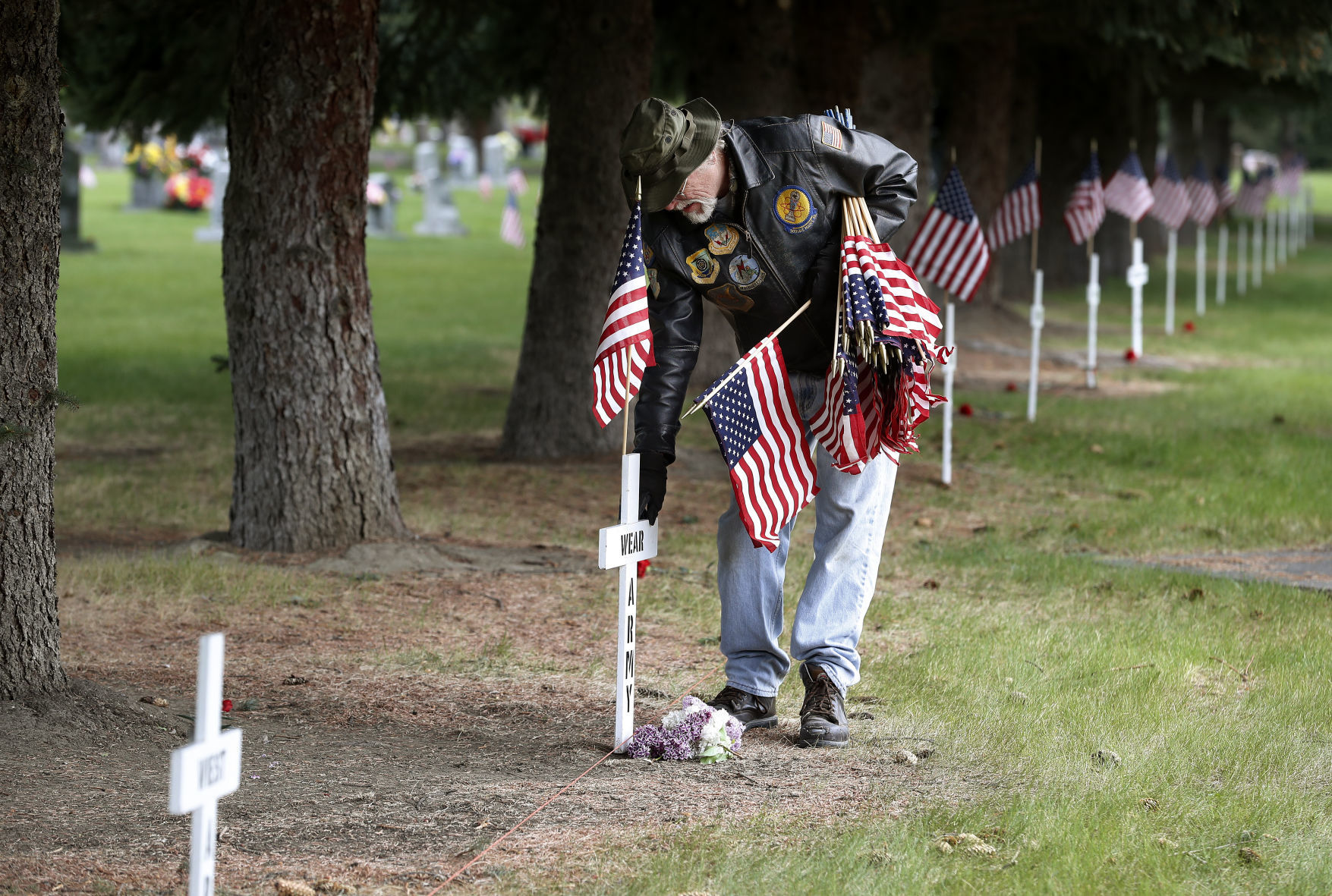 Vietnam veterans crosses